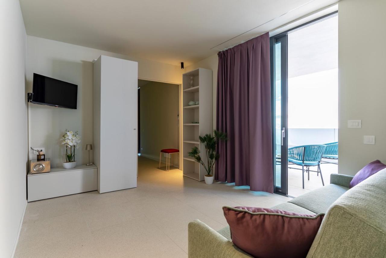 Aparthotel Zefiro Com Design, Large Terrace, Bike, Near Beach And Thermal Grado Exterior foto